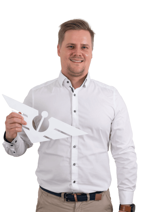 Taneli Löyttyniemi automyynti