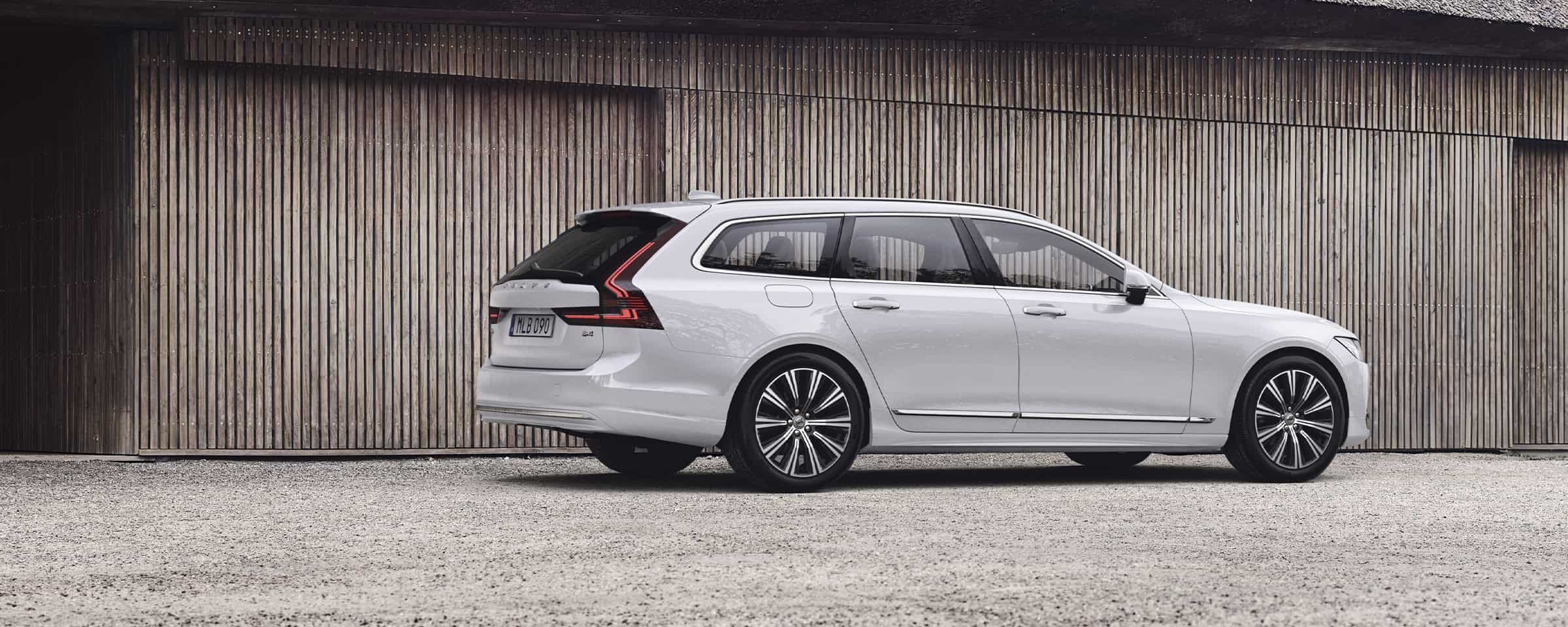 Volvo V90 Keskusautohalli