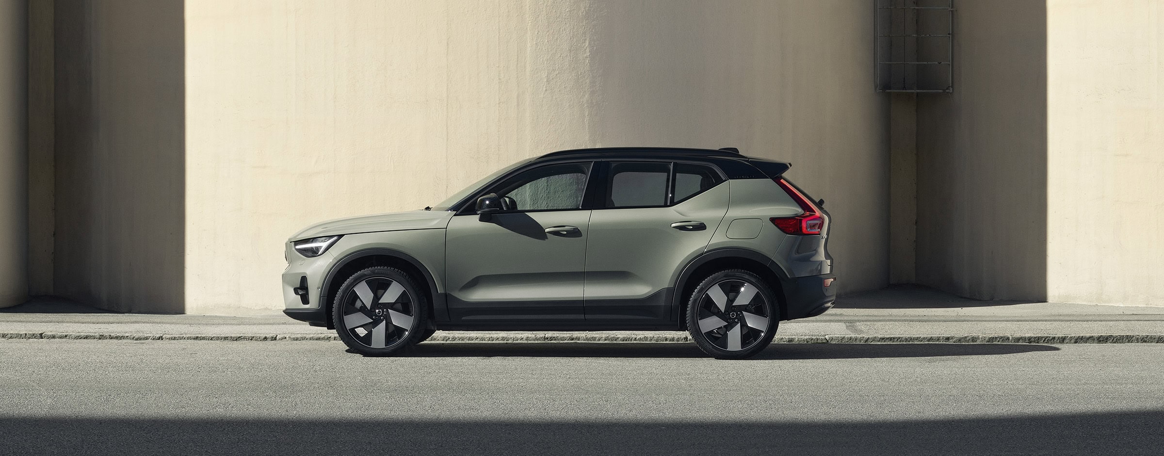 XC40 kevyhybridi
