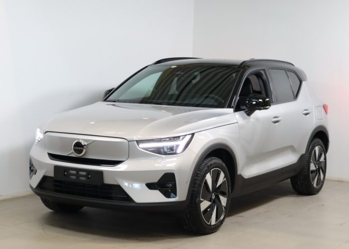 Volvo EX40