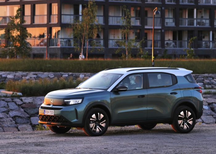Opel Frontera Edition Hybrid 100 Automaatti