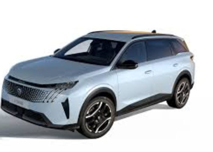 Peugeot E-5008