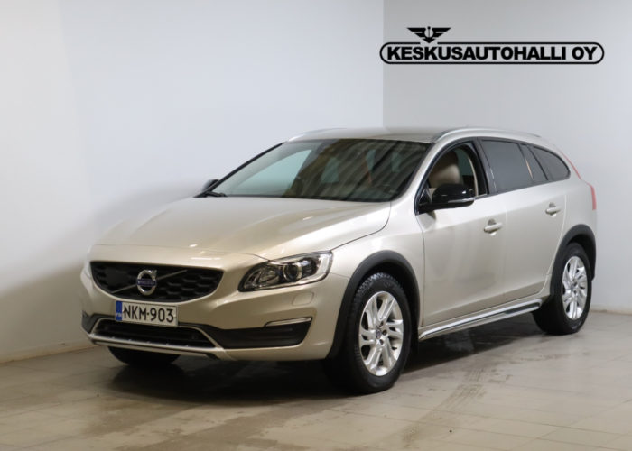 VOLVO V60 Cross Country