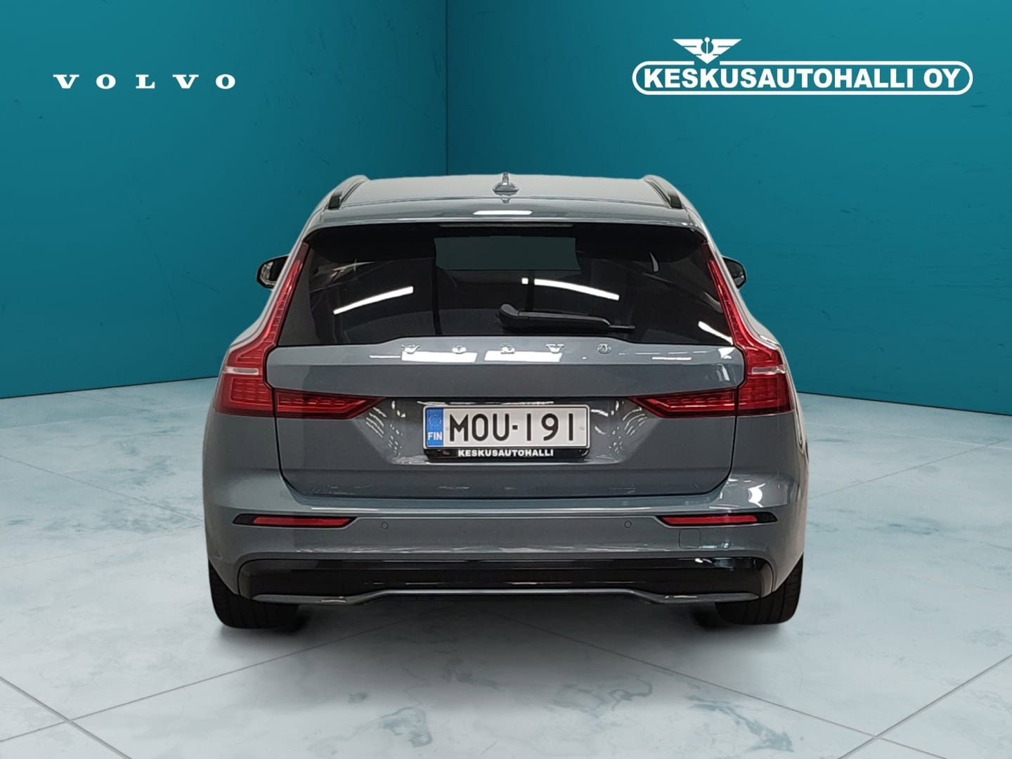 Volvo V60 2023, photo 4/28
