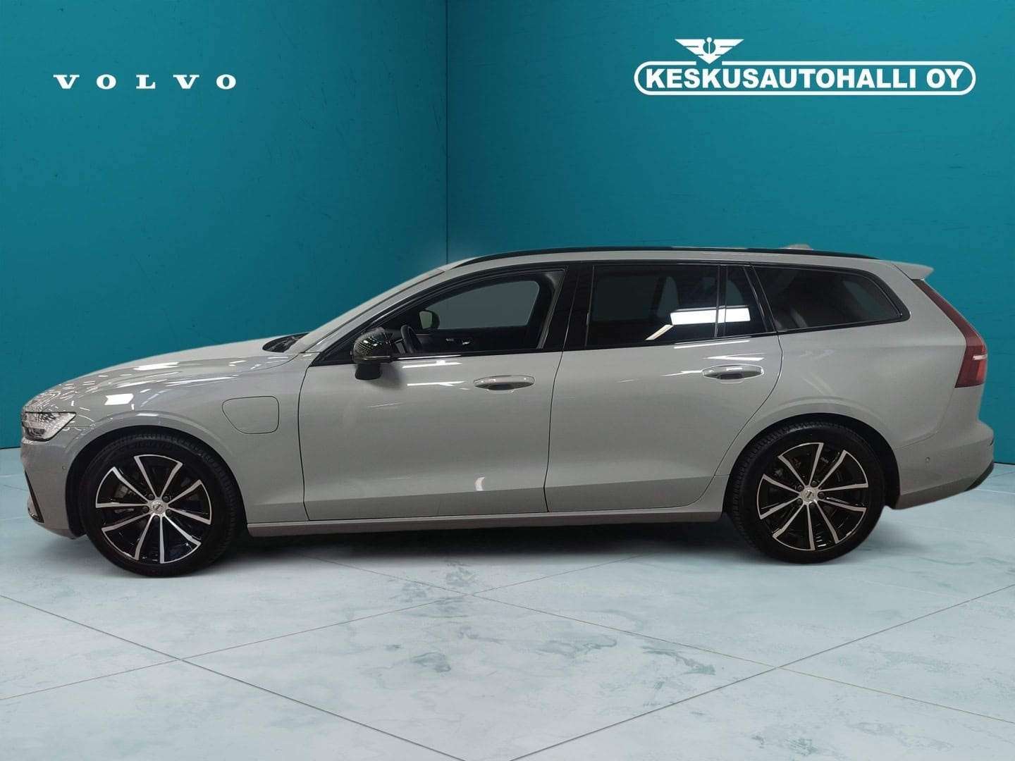 Volvo V60 2025, kuva 3/28