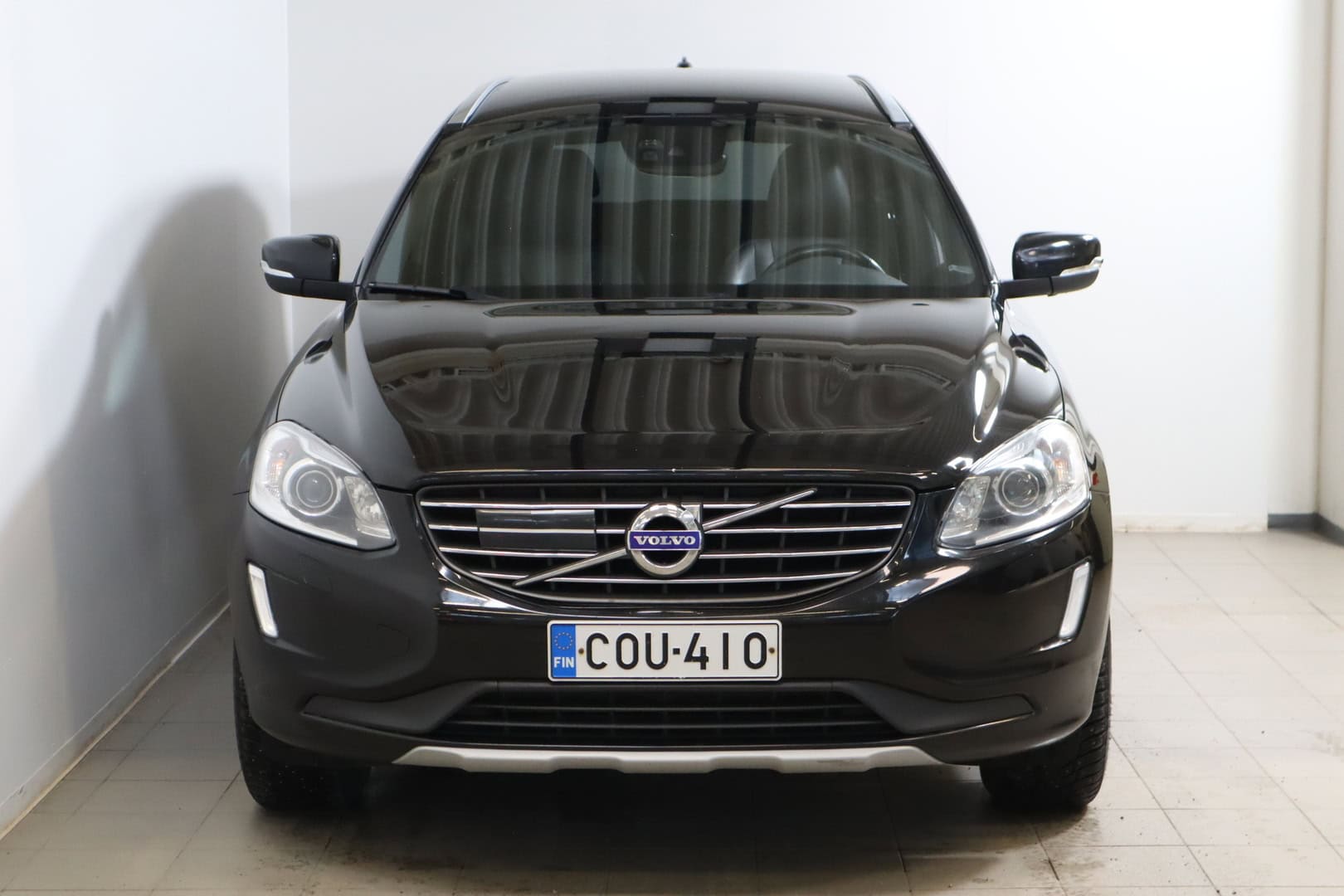 Volvo XC60 D4 AWD Classic Summum aut 2017, kuva 2/25