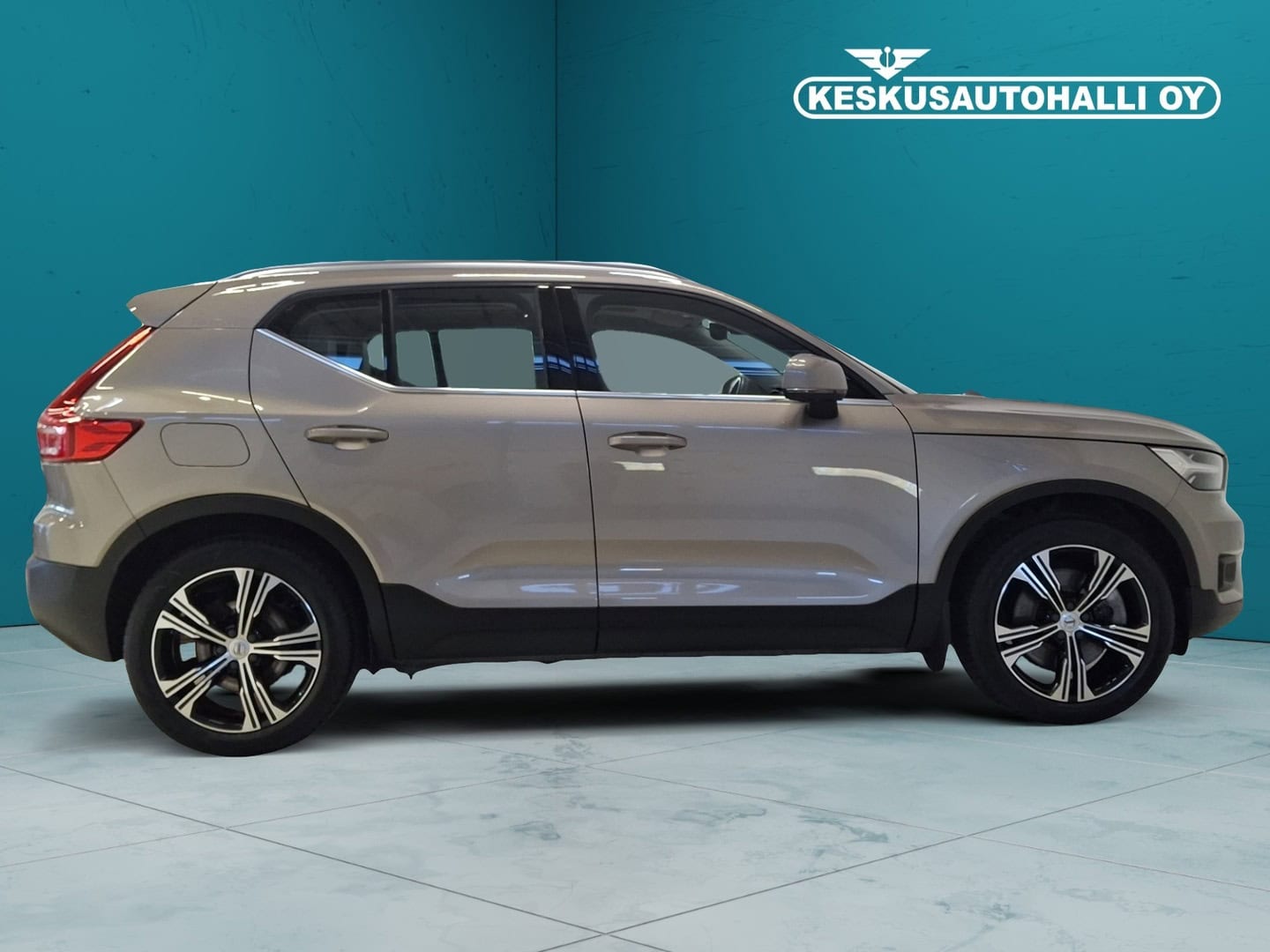 Volvo XC40 2021, kuva 7/30