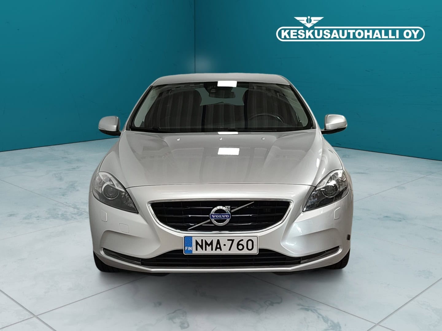 Volvo V40 T2 Momentum 2015, kuva 2/25