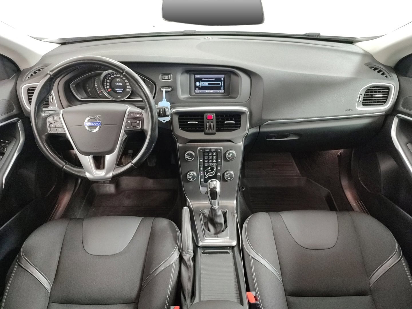 Volvo V40 T2 Momentum 2015, kuva 7/25