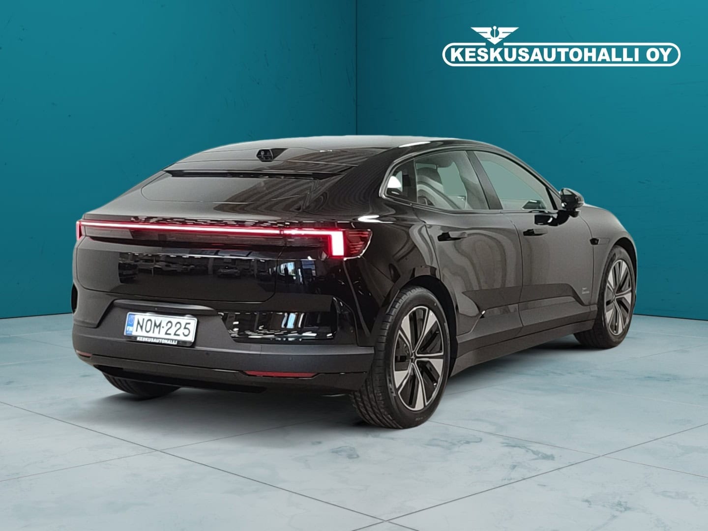 Polestar 4 Long Range Single motor Plus 2026, photo 5/22